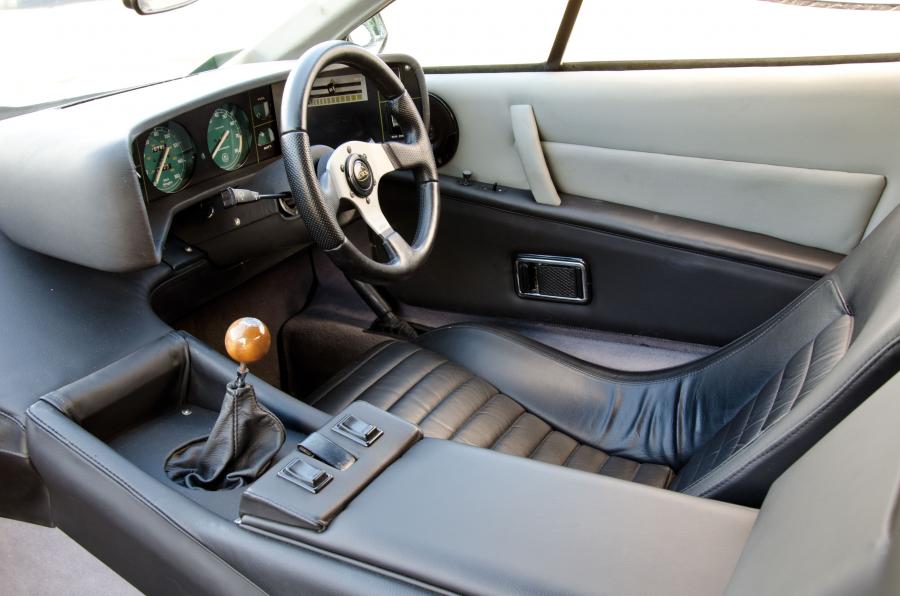  Lotus Esprit Series I 1978 года  (фото 4 из 13)